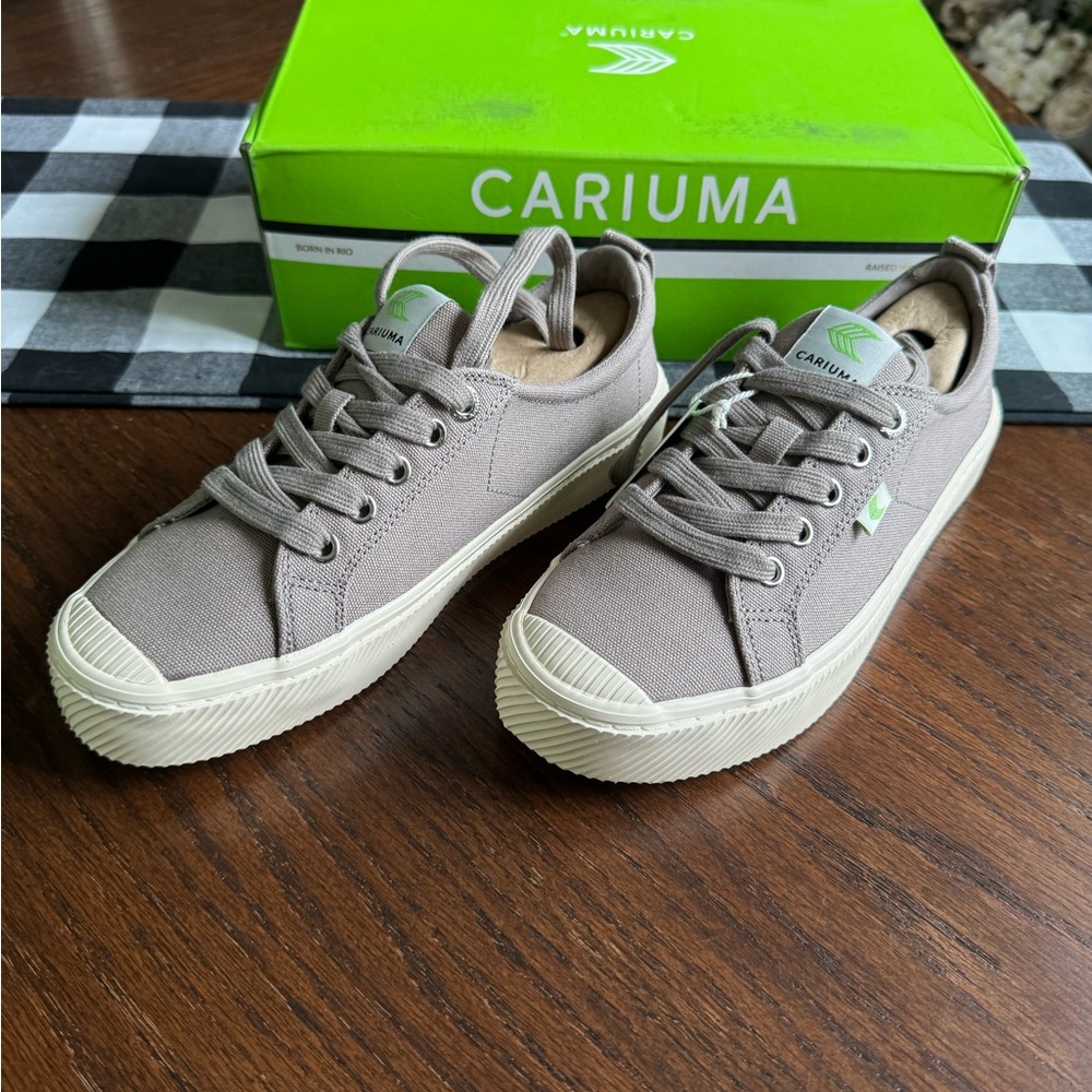 Cariuma OCA Low Mystic Gray Canvas‎ Sneakers